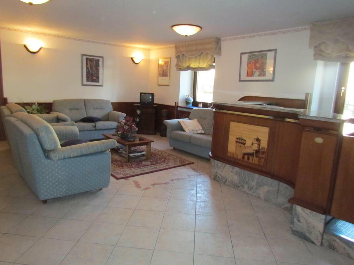 Residence Du Chateau Феніс Екстер'єр фото